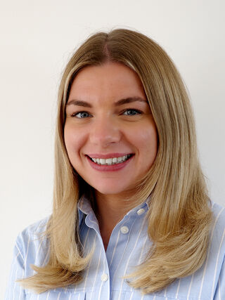 Olivia Smith headshot